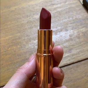 Charlotte Tilbury Walk of Shame Full Size